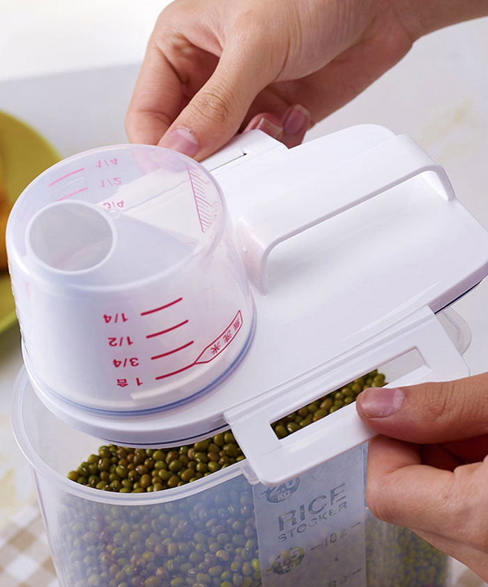 Reusable Food Grade Airtight Plastic Food Storage Container